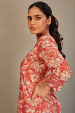 Load image into Gallery viewer, Pure Italian Digital Printed Fabric Red Top
