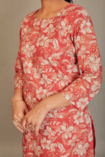 Load image into Gallery viewer, Pure Italian Digital Printed Fabric Red Top
